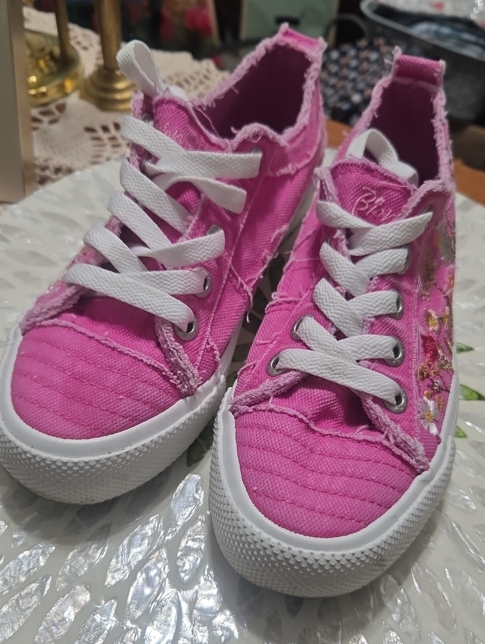Blowfish Embroidery Pink  Canvas Sneakers with Floral